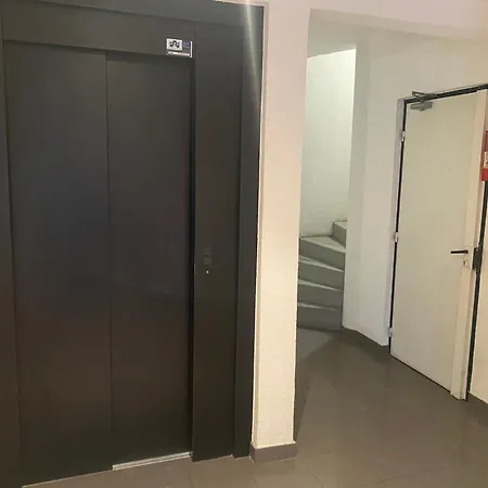 Petit Cocon Proche De Stanislas 아파트