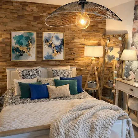 Petit Cocon Cosy Proche Place Stanislas-parking & Cave Velos Apartman Nancy